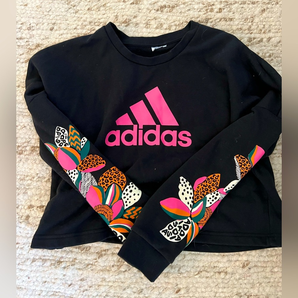 Adidas sweatshirt - cropped